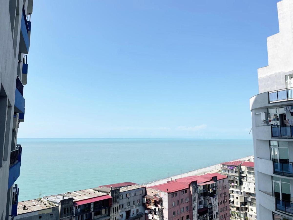 Ferienwohnung Beautiful Horizon First Line Batumi Exterior foto
